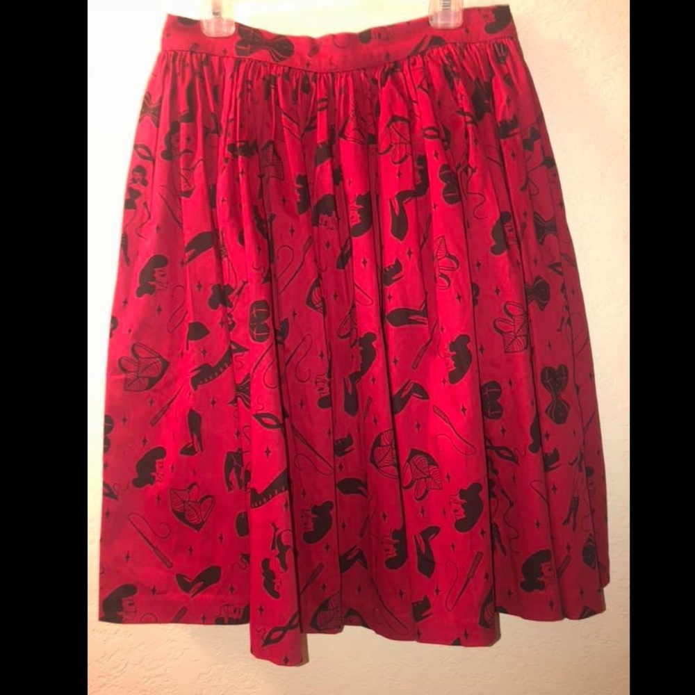 Petite Jenny in Fetish Print